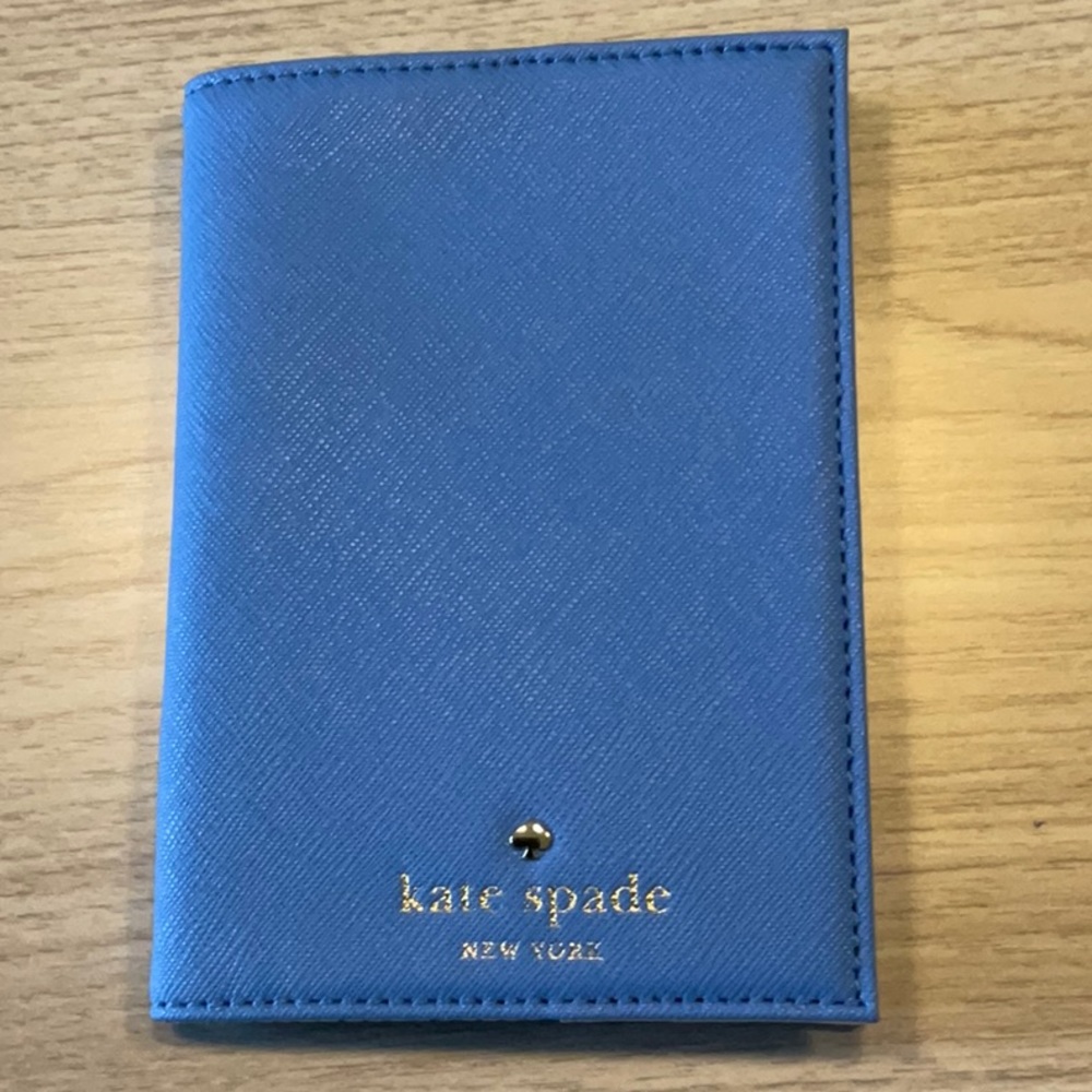 Kate Spade New York Mikas Pond Passport Holder - Alice Blue NWT